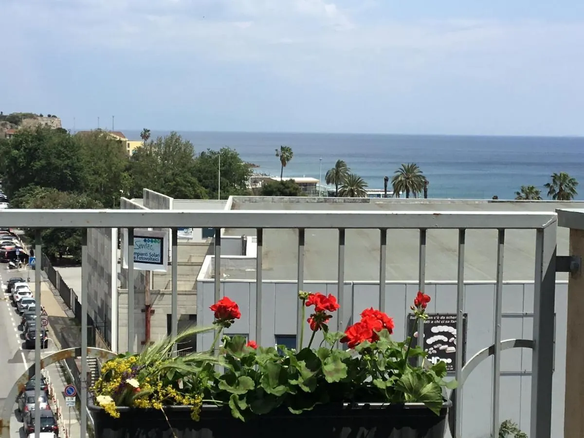 Sweet Sea View Apartment Savona Italy