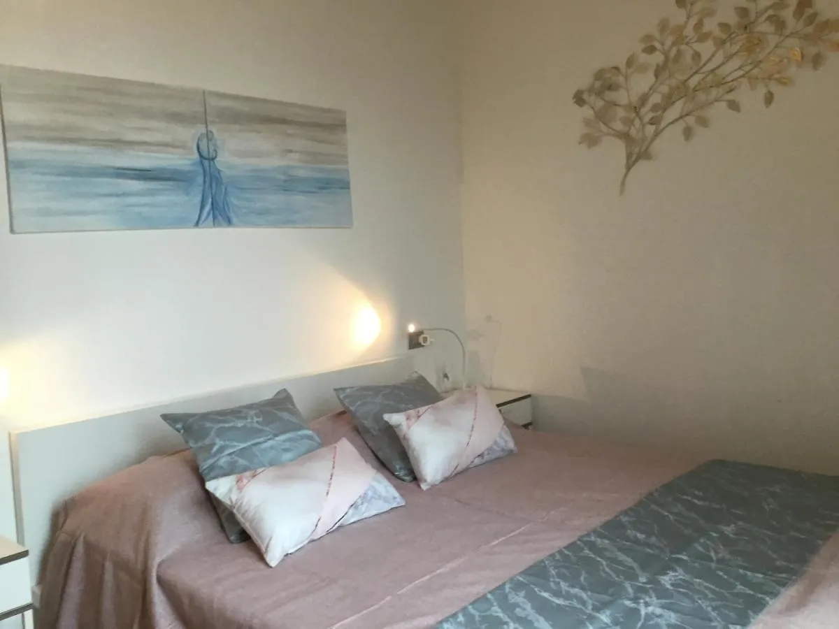 Sweet Sea View Apartment Savona