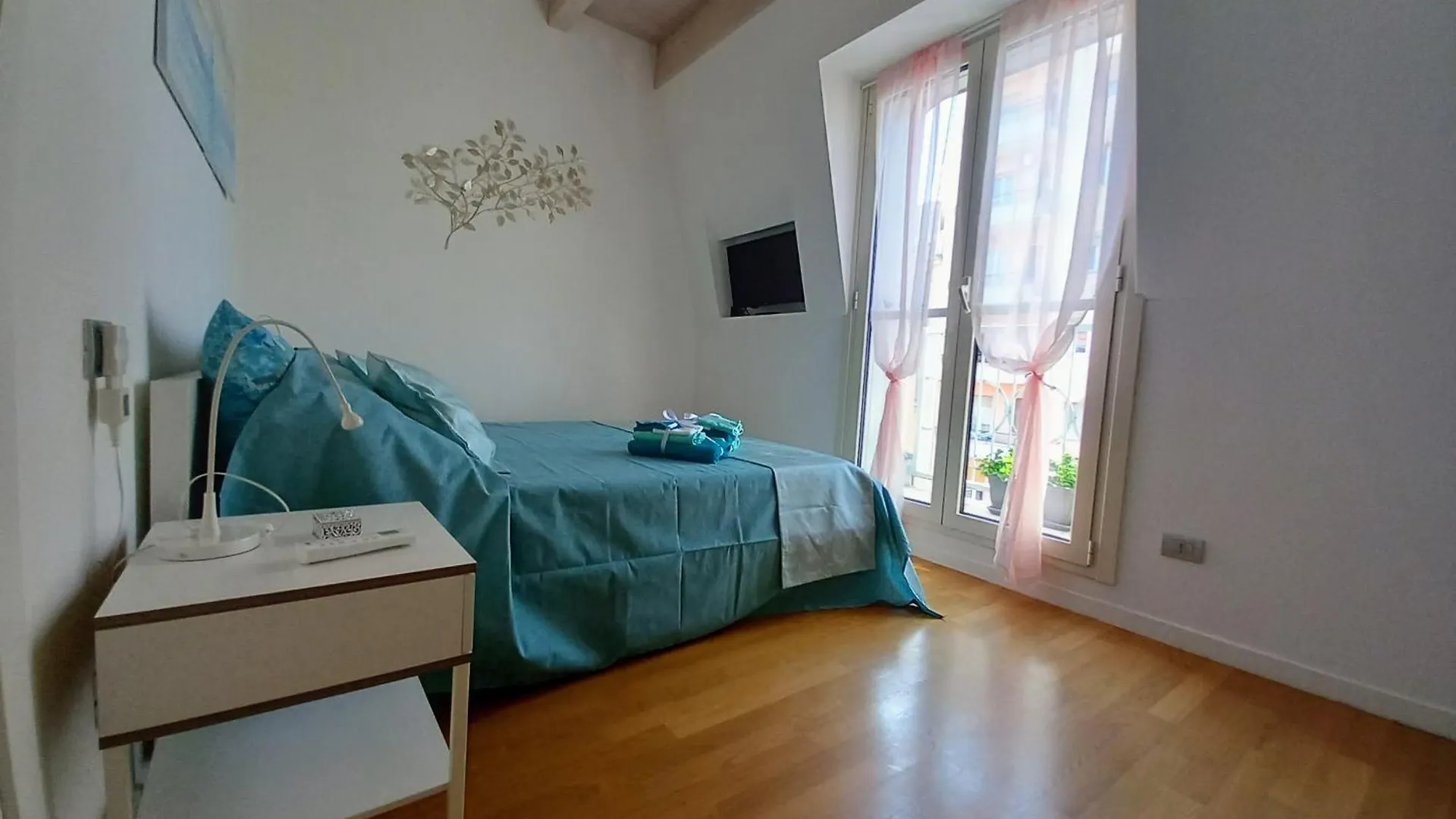 Sweet Sea View Apartment Savona Italy