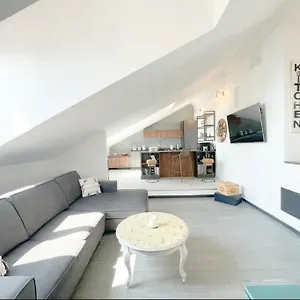  Appartement Mansarda Vista Mare A Zinola