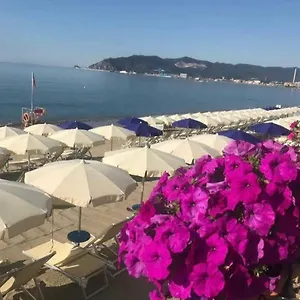  Appartamento Violamare